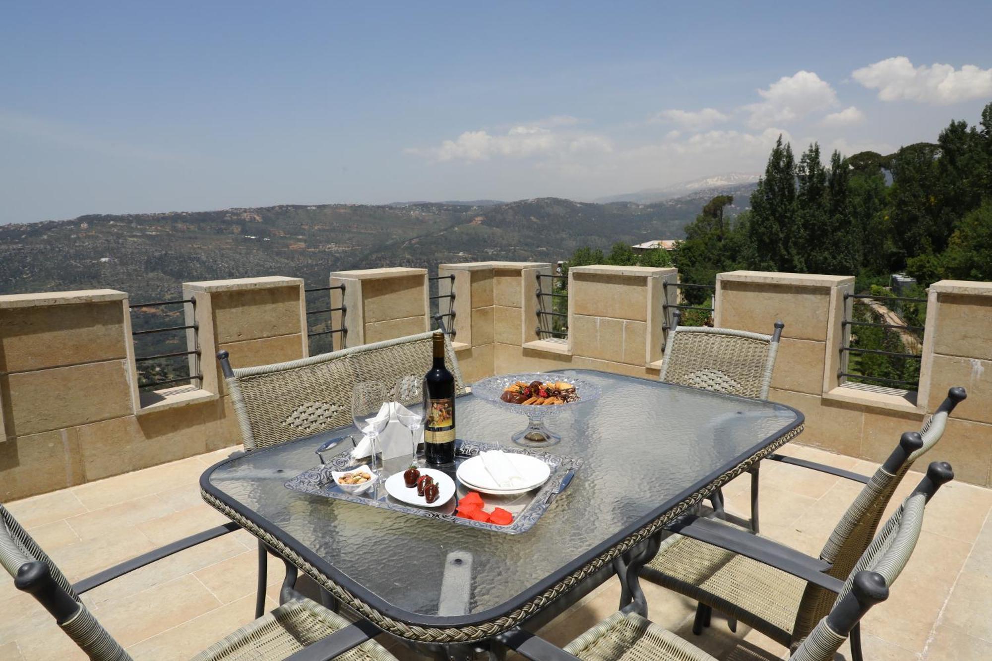 Cherry Blossom Boutique Hotel Bhamdoun Luaran gambar