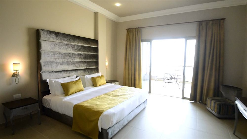 Cherry Blossom Boutique Hotel Bhamdoun Luaran gambar
