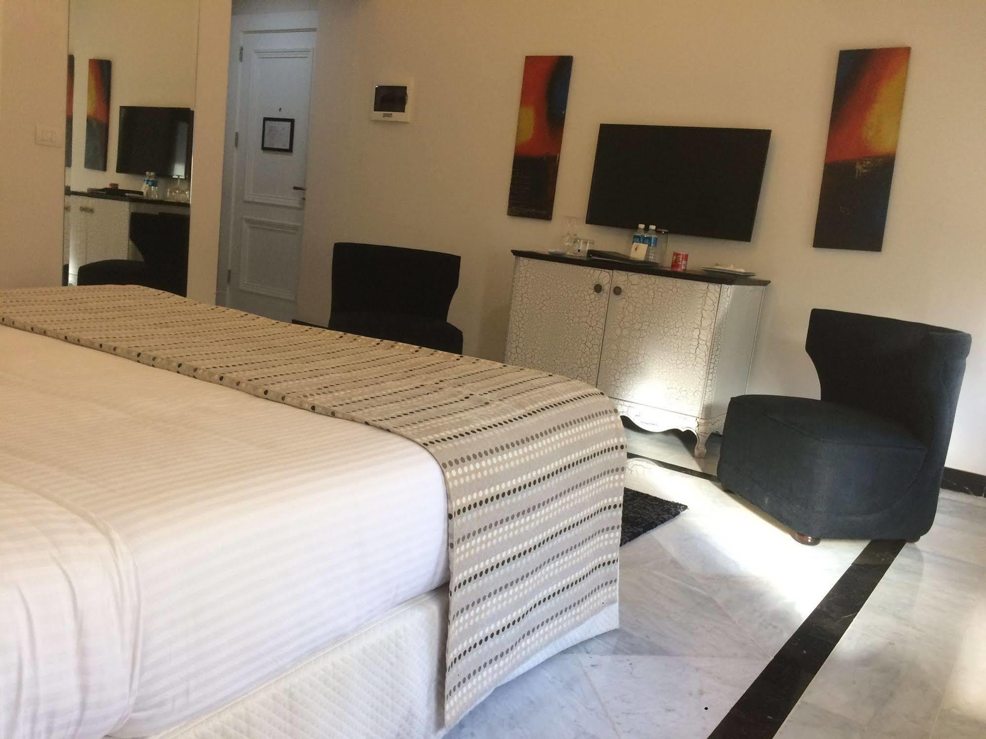 Cherry Blossom Boutique Hotel Bhamdoun Luaran gambar